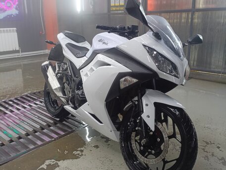 2014 Kawasaki Ninja 300, белый, 360000 рублей, вид 4