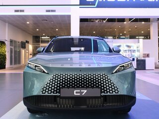 2026 Omoda C7, зелёный, 3499000 рублей, вид 2