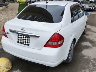 2005 Nissan Tiida Latio I, белый, 420000 рублей, вид 5