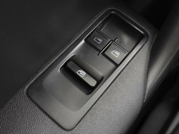 2017 Volkswagen Polo V Рестайлинг, белый, 1119000 рублей - вид 14