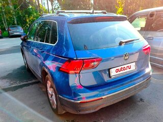 2021 Volkswagen Tiguan II Рестайлинг, синий, 2500000 рублей, вид 4
