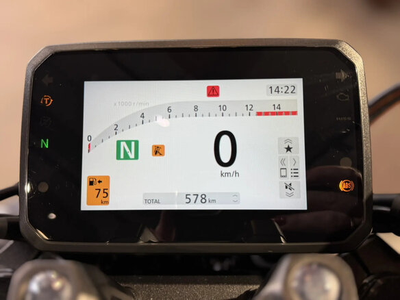 2024 Honda CB 650R, серый, 1220000 рублей - вид 12