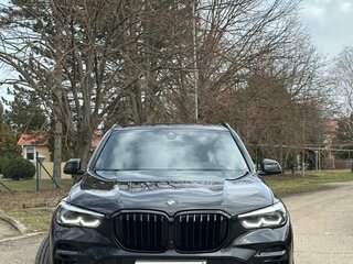 2021 BMW X5 40i IV (G05/G18), чёрный, 7350000 рублей, вид 2