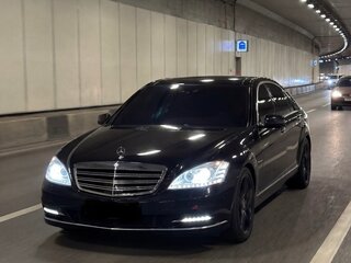 2011 Mercedes-Benz S-Класс 350 Long V (W221) Рестайлинг, чёрный, 2100000 рублей, вид 3