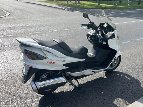 2009 Suzuki Burgman (SkyWave) 400, белый, 310000 рублей, вид 1