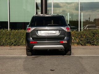 2014 Mitsubishi Outlander III Рестайлинг, серый, 1670000 рублей, вид 4