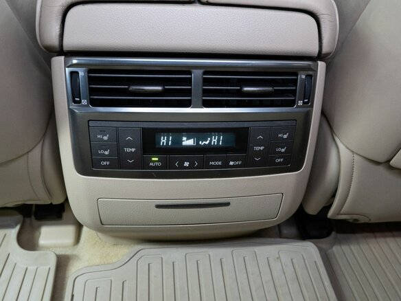 2011 Lexus LX 570 III, чёрный, 3329000 рублей - вид 21