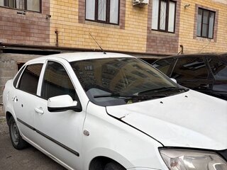 2013 Lada (ВАЗ) Granta I, белый, 275000 рублей, вид 1