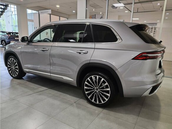 2026 Geely Monjaro I, серебристый - вид 3