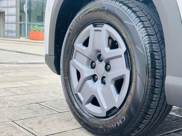 2025 BYD Yuan Up 32 kWh, белый - вид 7