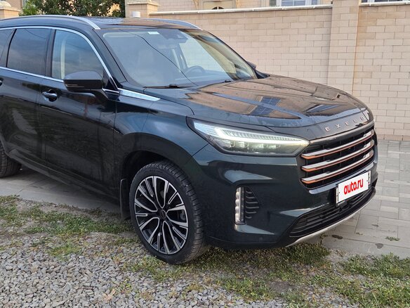 2022 Exeed VX I, зелёный, 2400000 рублей - вид 2
