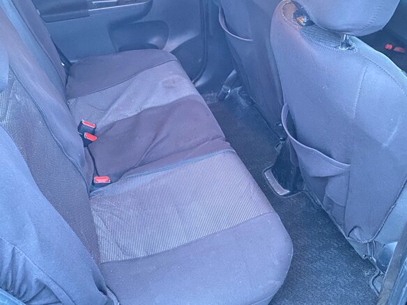 2011 Toyota Ractis II, чёрный, 915000 рублей - вид 9