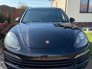 2013 Porsche Cayenne S II (958), чёрный, 2050000 рублей, вид 1