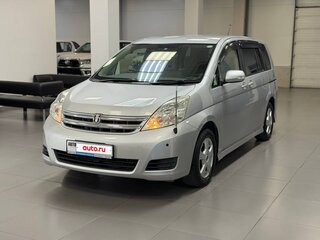 Toyota ISis I