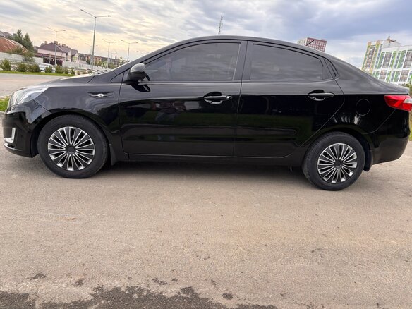 2014 Kia Rio 6-speed III, чёрный, 820000 рублей - вид 10