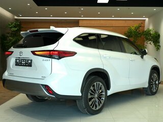 2026 Toyota Highlander IV (XU70), белый, 5499000 рублей, вид 5