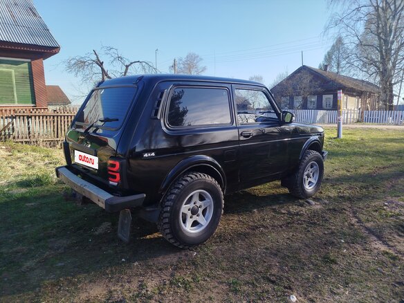 2003 Lada (ВАЗ) 2121 (4x4) I Рестайлинг, чёрный, 380000 рублей - вид 2