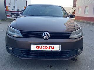2014 Volkswagen Jetta VI Рестайлинг, коричневый, 980000 рублей, вид 1