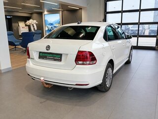 2018 Volkswagen Polo V Рестайлинг, белый, 999000 рублей, вид 4