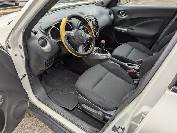 2011 Nissan Juke I, белый - вид 8