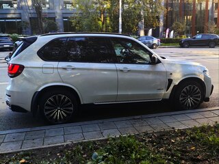 2013 BMW X5 50i III (F15), белый, 3500000 рублей, вид 5