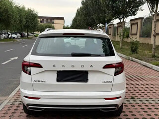 2023 Skoda Karoq DSG7 I, белый, 1545000 рублей, вид 5