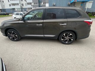 2018 Mitsubishi Outlander III Рестайлинг 3, коричневый, 1850000 рублей, вид 2