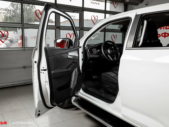 2023 Mazda BT-50 III, белый, 5700000 рублей - вид 9