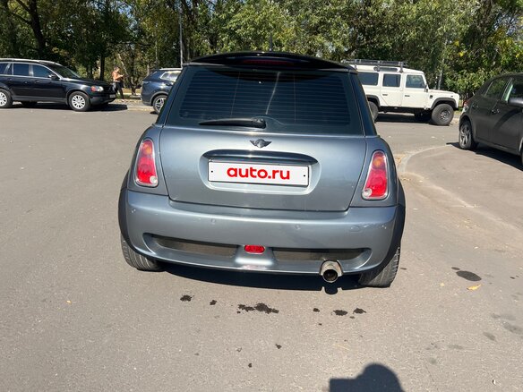 2006 Mini Hatch Cooper S I (R50), серый, 1070000 рублей - вид 8