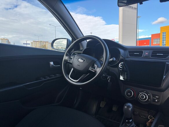 2014 Kia Rio 5-speed III, голубой, 1050000 рублей - вид 29