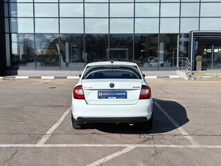 2018 Skoda Rapid I Рестайлинг, белый, 854000 рублей, вид 4