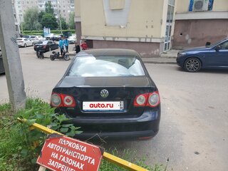 2006 Volkswagen Jetta V, чёрный, 420000 рублей, вид 3