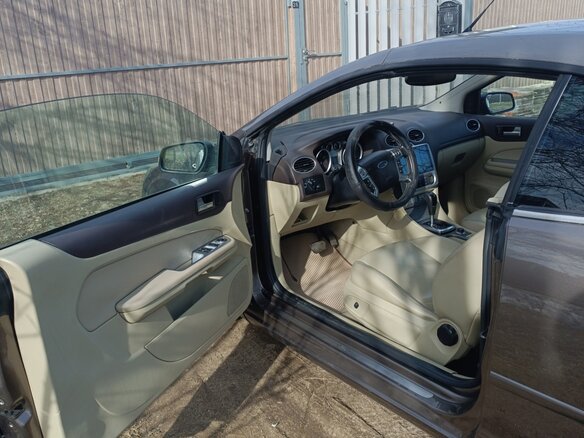 2008 Ford Focus II Рестайлинг, коричневый, 1500000 рублей - вид 8