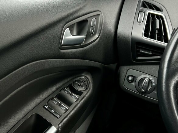 2018 Ford Kuga II Рестайлинг, чёрный, 1551300 рублей - вид 18