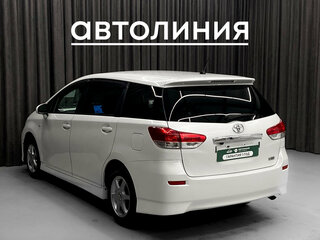 2009 Toyota Wish II, белый, 1149000 рублей, вид 5