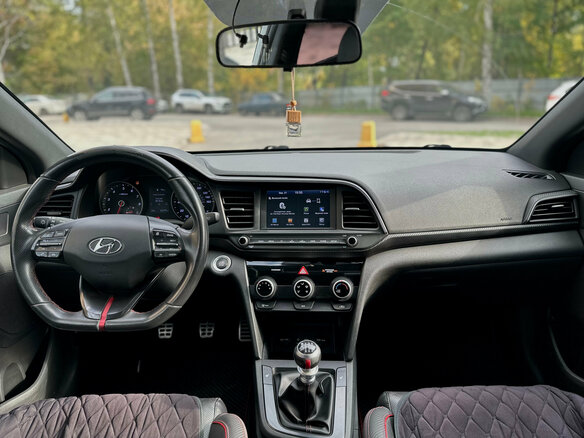 2019 Hyundai Elantra Sport VI (AD) Рестайлинг, белый - вид 25