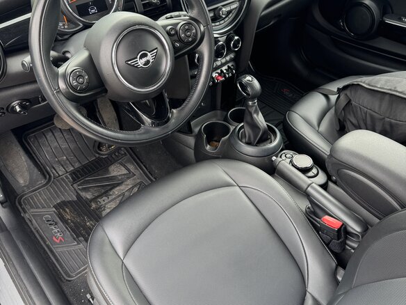 2018 Mini Hatch Cooper III (F55/F56), серый, 1510000 рублей - вид 10