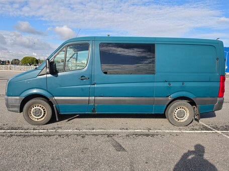 2012 Volkswagen Crafter, зелёный, 1450000 рублей, вид 2