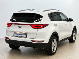 2017 Kia Sportage IV, белый, 1870000 рублей, вид 4