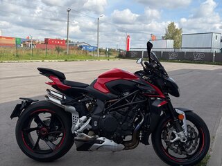 MV Agusta Brutale 1000