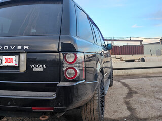 2011 Land Rover Range Rover III Рестайлинг 2, чёрный, 1900000 рублей, вид 5