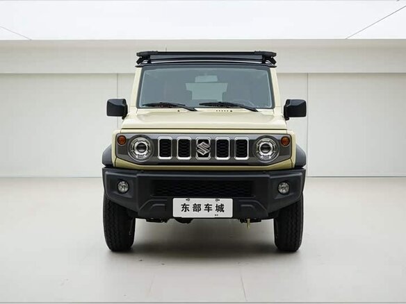 2024 Suzuki Jimny IV, бежевый, 3674757 рублей - вид 1