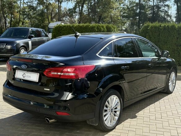 2017 Ford Focus III Рестайлинг, чёрный, 1280000 рублей - вид 5