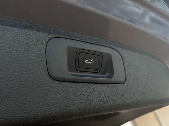 2026 Geely Coolray I Рестайлинг 2, фиолетовый, 2936990 рублей - вид 5