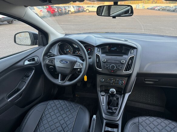 2015 Ford Focus III Рестайлинг, жёлтый, 719999 рублей - вид 12