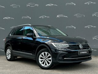 2021 Volkswagen Tiguan II Рестайлинг, чёрный, 2415300 рублей, вид 3