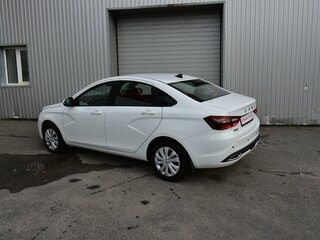 2024 Lada (ВАЗ) Vesta I Рестайлинг (NG), белый, 1379000 рублей, вид 4