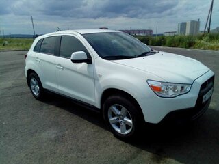 2012 Mitsubishi ASX I Рестайлинг, белый, 900000 рублей, вид 1
