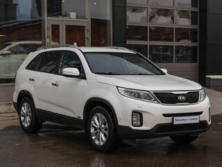 2019 Kia Sorento II Рестайлинг, белый, 2095000 рублей, вид 3