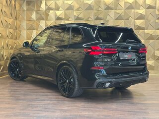 2026 BMW X5 40d IV (G05/G18) Рестайлинг, чёрный, 16750000 рублей, вид 2
